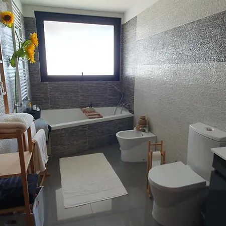 Casa de Férias Vivenda Castelo Neiva 1km Praia *
